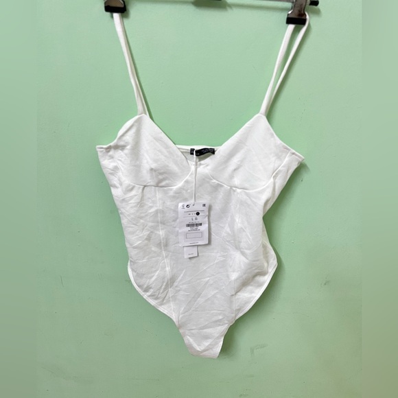 Bershka Tops - Bershka white bodysuit ♥️